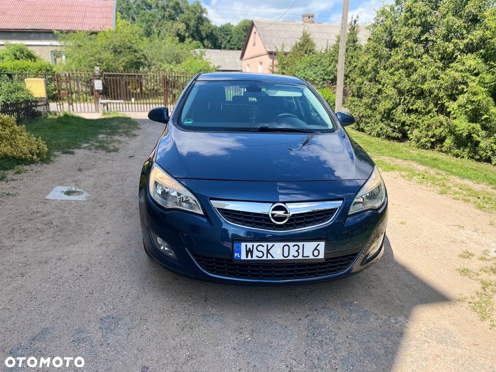 Opel Astra 1.6 Design Edition - 2