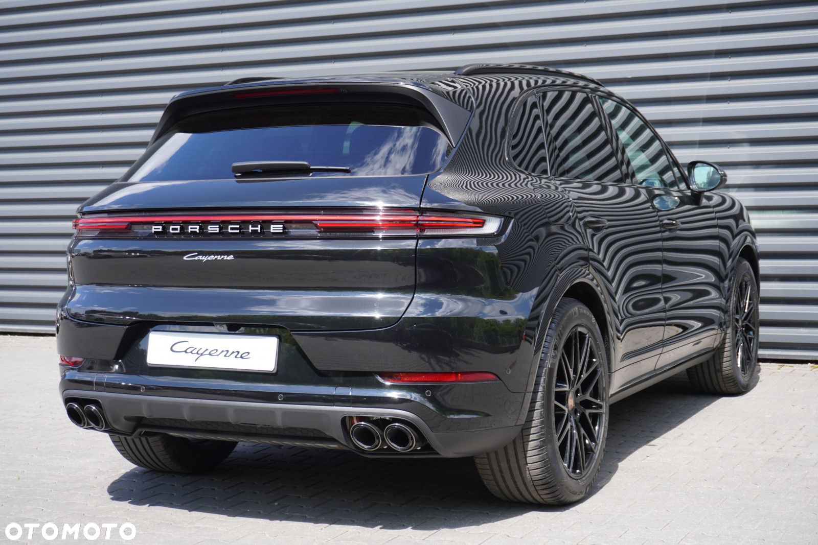Porsche Cayenne - 4