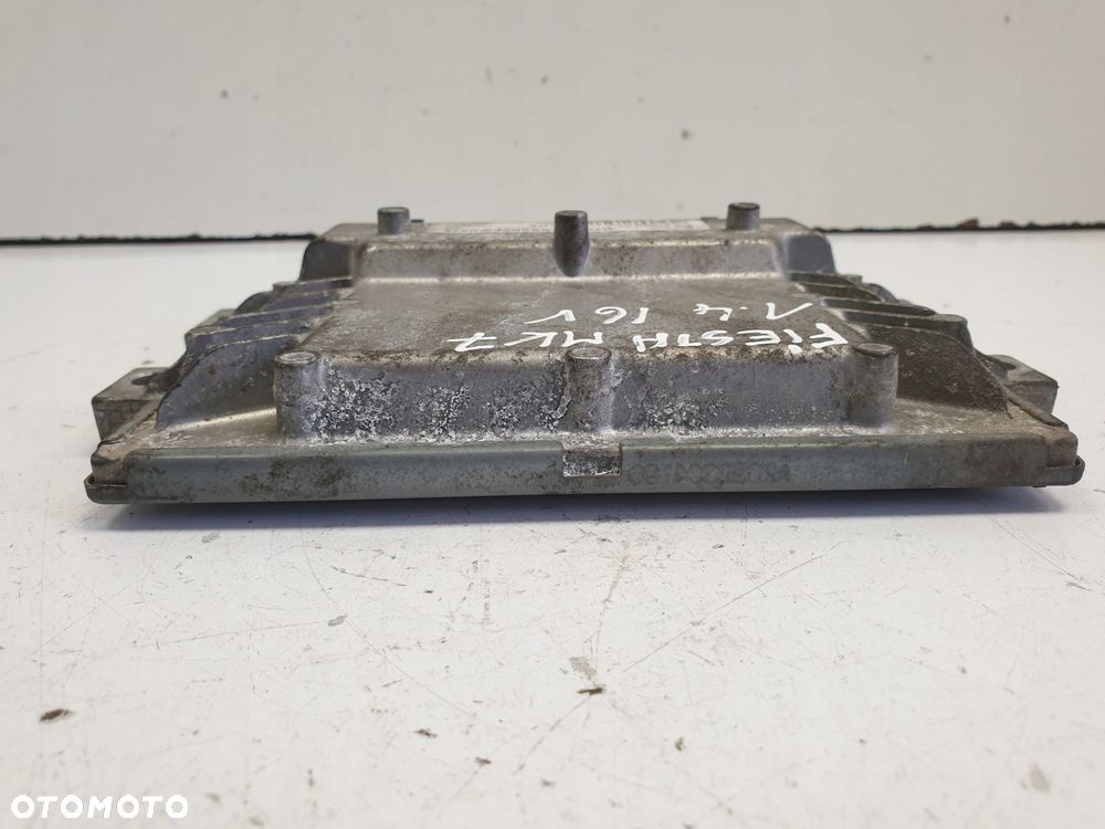 Ford Fiesta MK7 1.4 16V STERWONIK SILNIKA komputer 8V21-12A650-ADA - 4