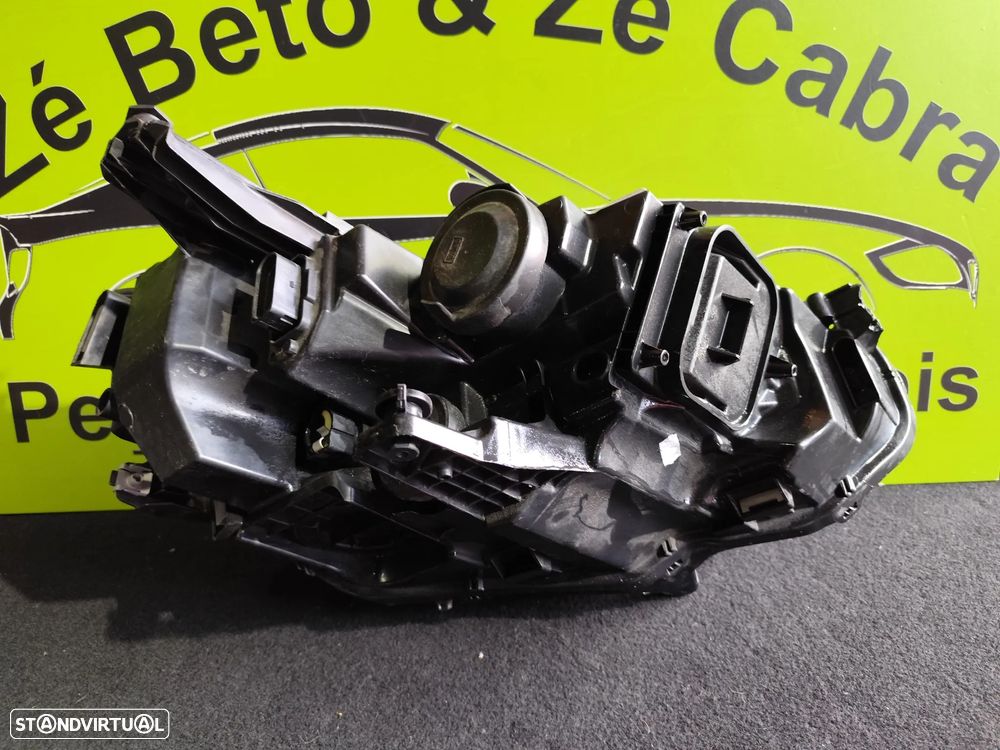 VW PASSAT B8 FAROL LED ESQUERDO - FF628 - 9