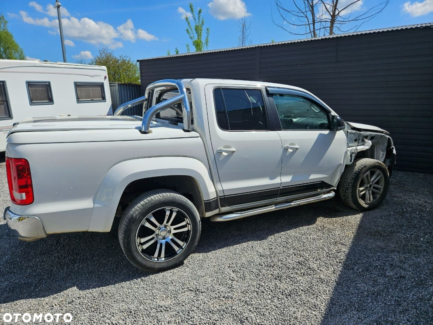 Volkswagen Amarok - 32