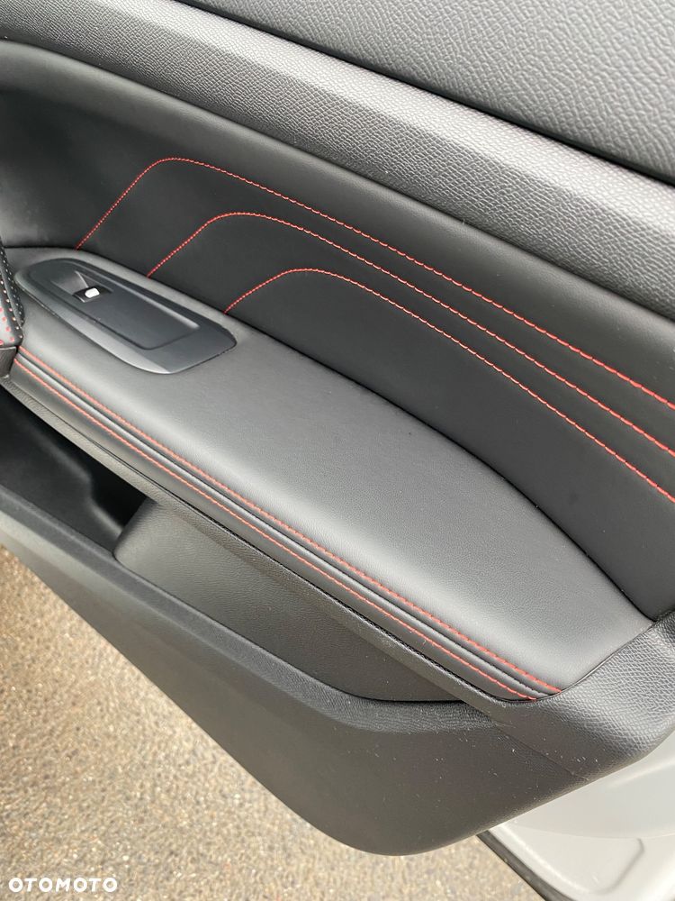 Peugeot 308 - 18