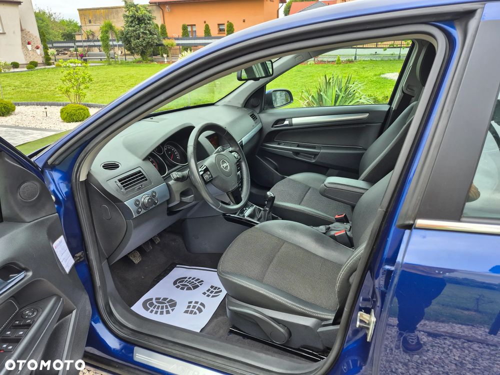 Opel Astra - 17