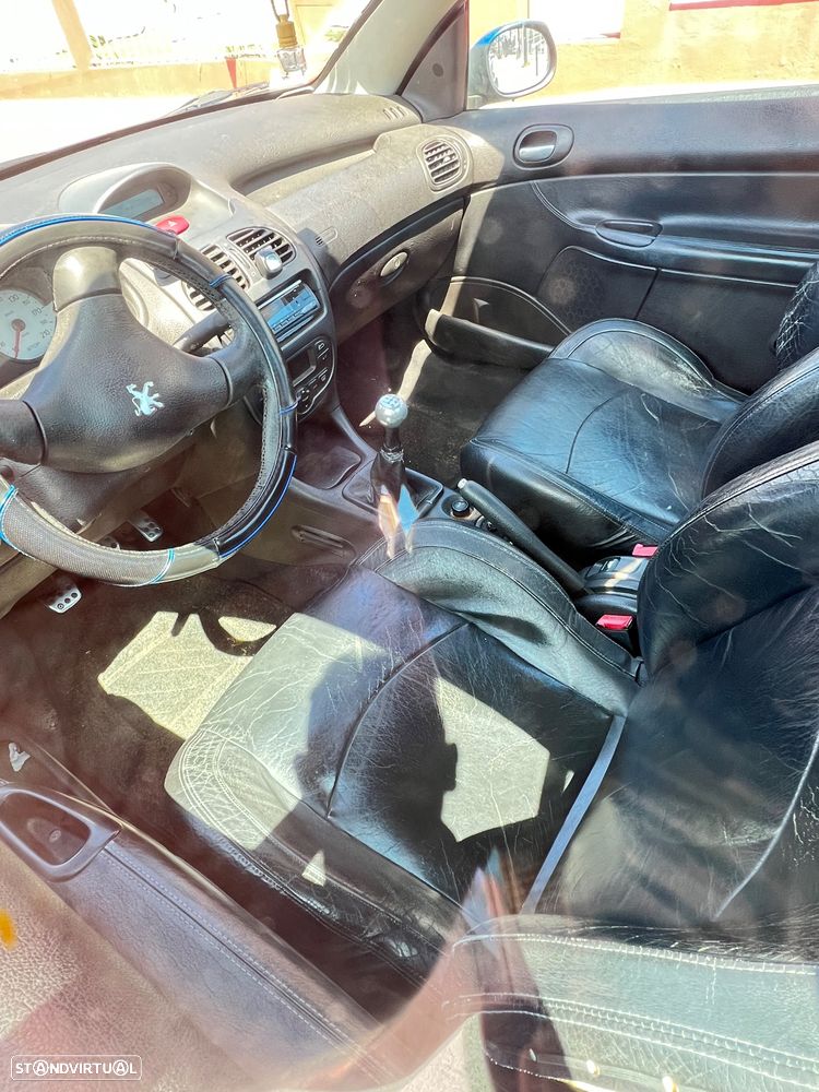 Peugeot 206 CC 2.0 - 3