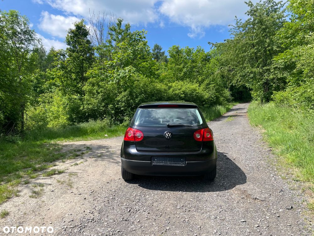 Volkswagen Golf 2.0 FSI Individual - 9