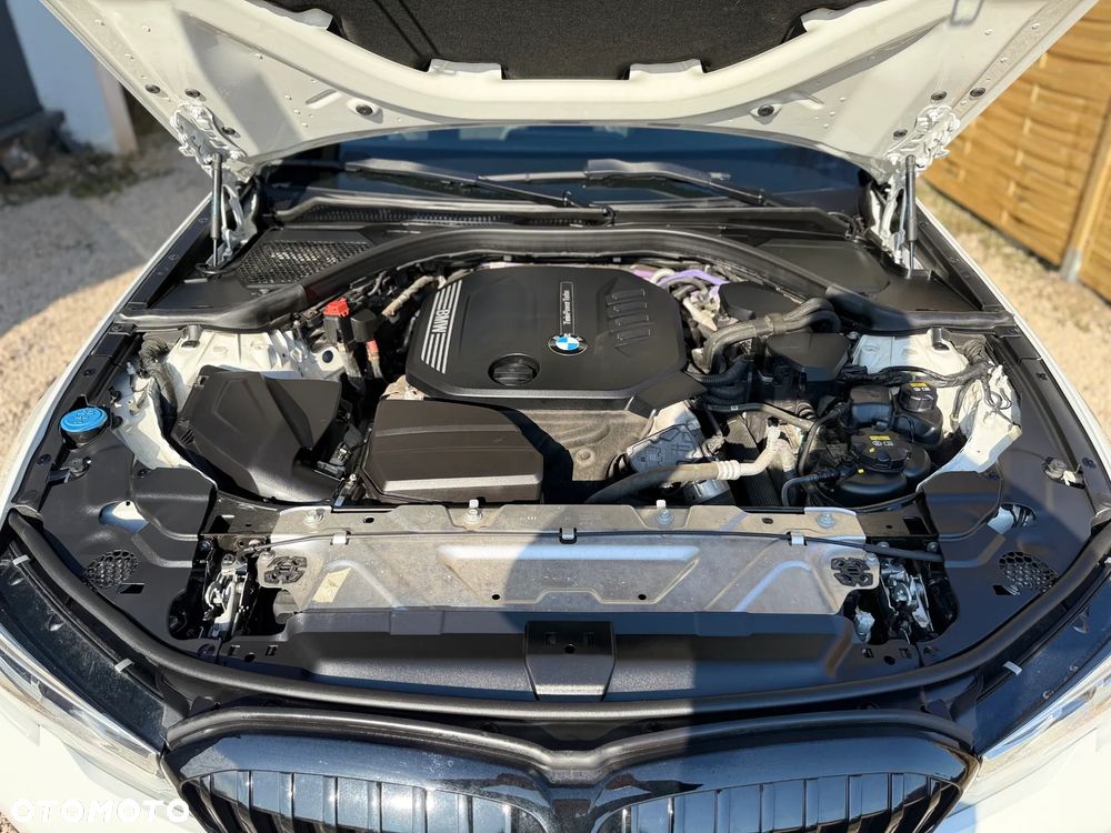 BMW Seria 3 320d xDrive Sport Line Shadow - 28