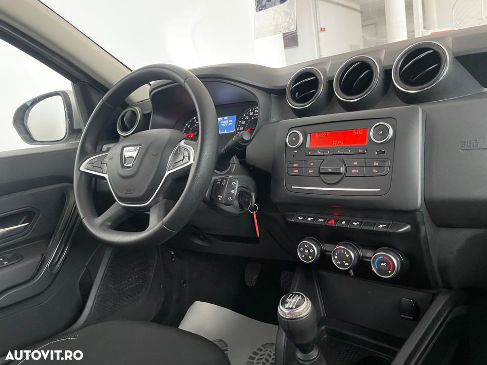 Dacia Duster 1.6 SCe 4WD Comfort - 10