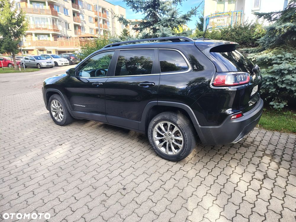 Jeep Cherokee - 11