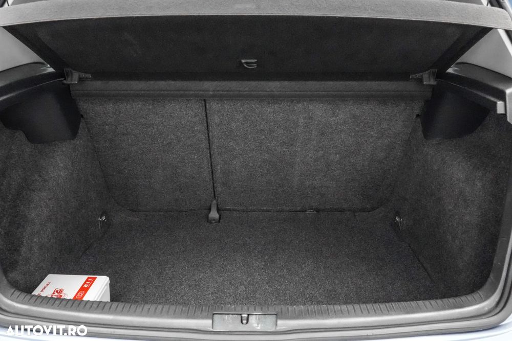 Volkswagen Golf 1.6 Edition - 23