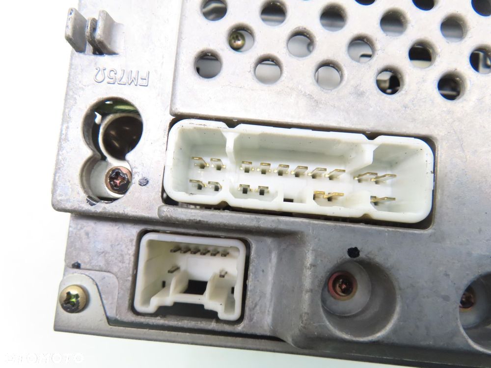 RADIO TOYOTA COROLLA Verso E12 8612013060B0 - 2