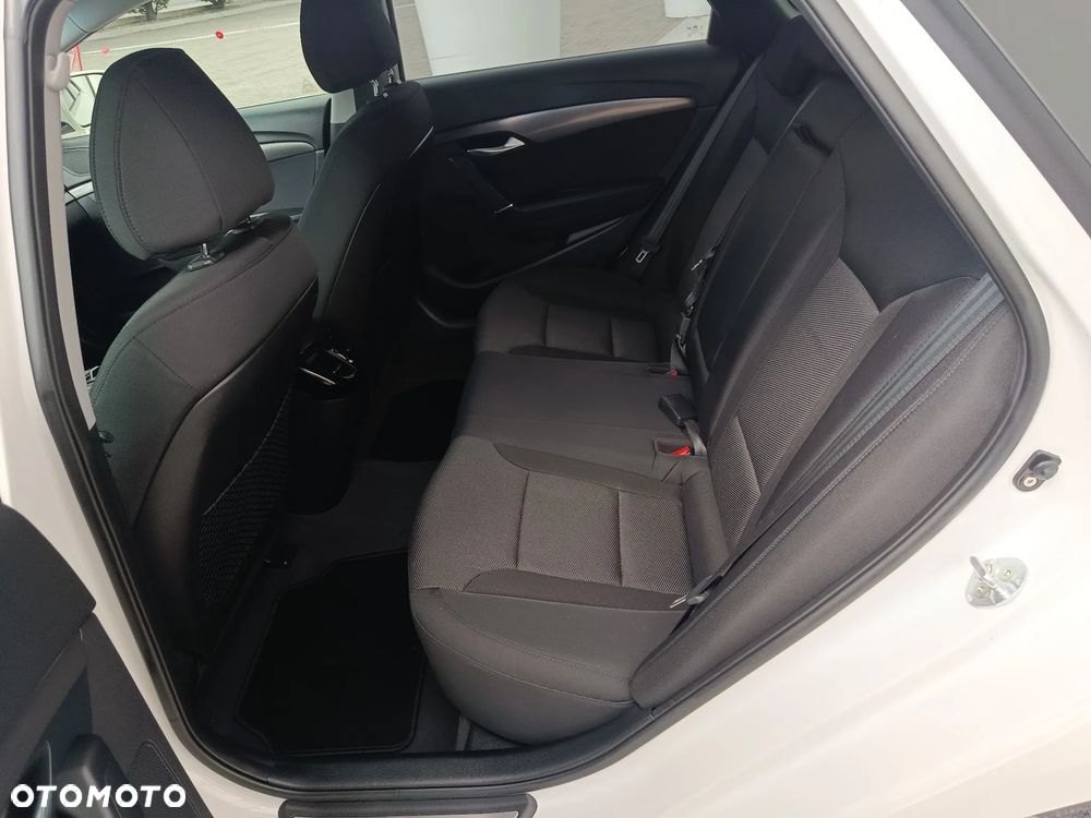 Hyundai i40 Kombi blue 1.7 CRDi DCT Premium - 21