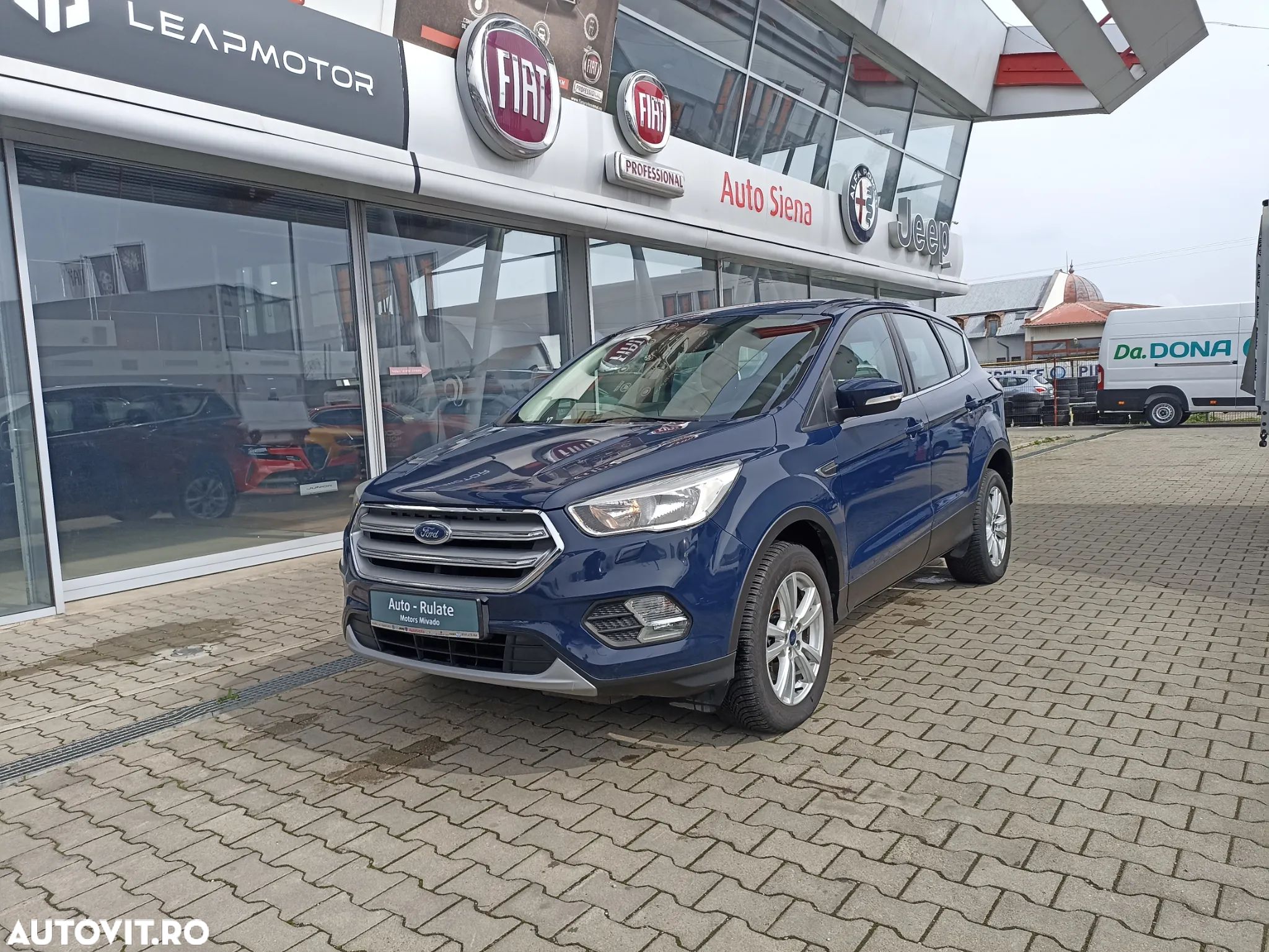 Ford Kuga 1.5 EcoBoost 4WD Aut. Trend - 1