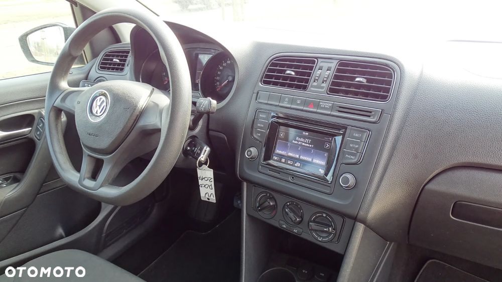 Volkswagen Polo 1.0 (Blue Motion Technology) Comfortline - 16