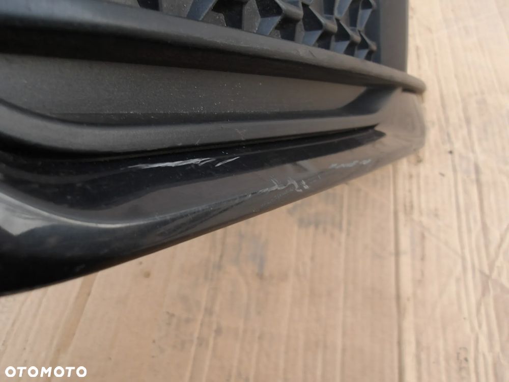 KRATKA ZDERZAKA PRAWY PRZOD AUDI A1 S LINE 82A807682E - 4