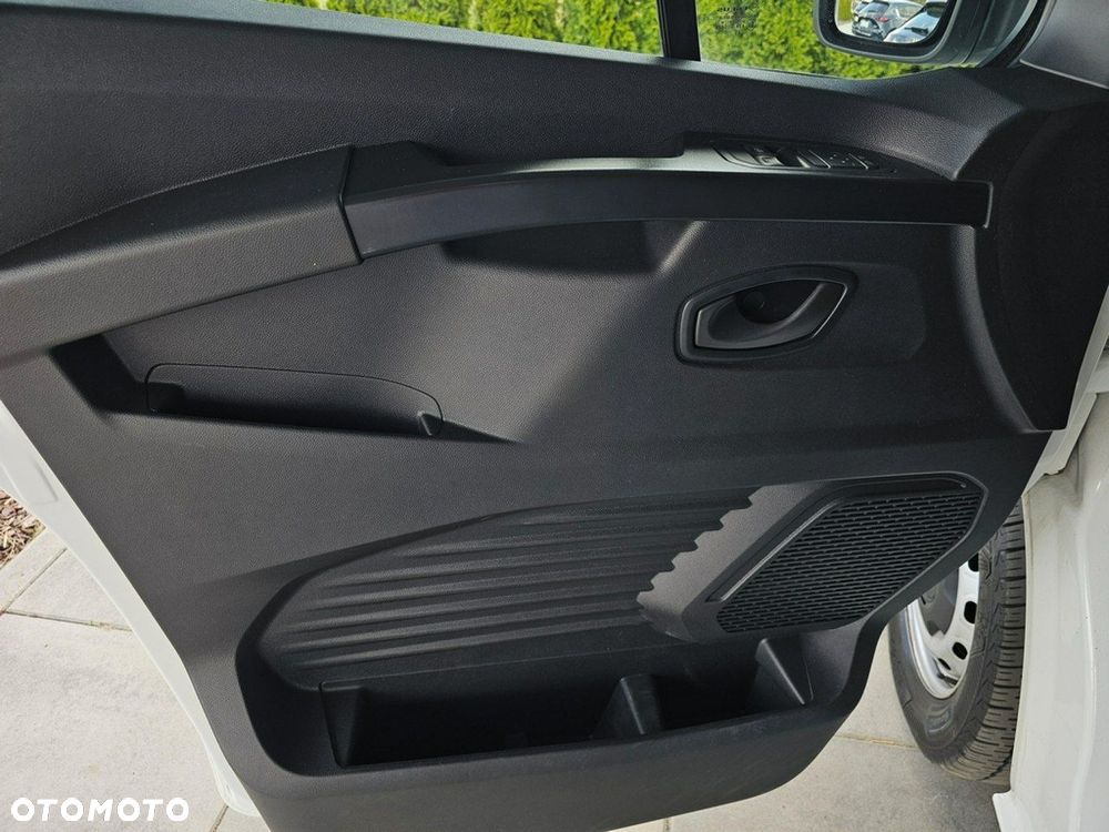 Renault Trafic - 14