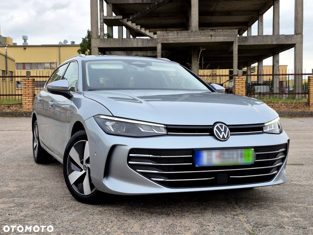 Volkswagen Passat 2.0 TDI SCR DSG Business - 2