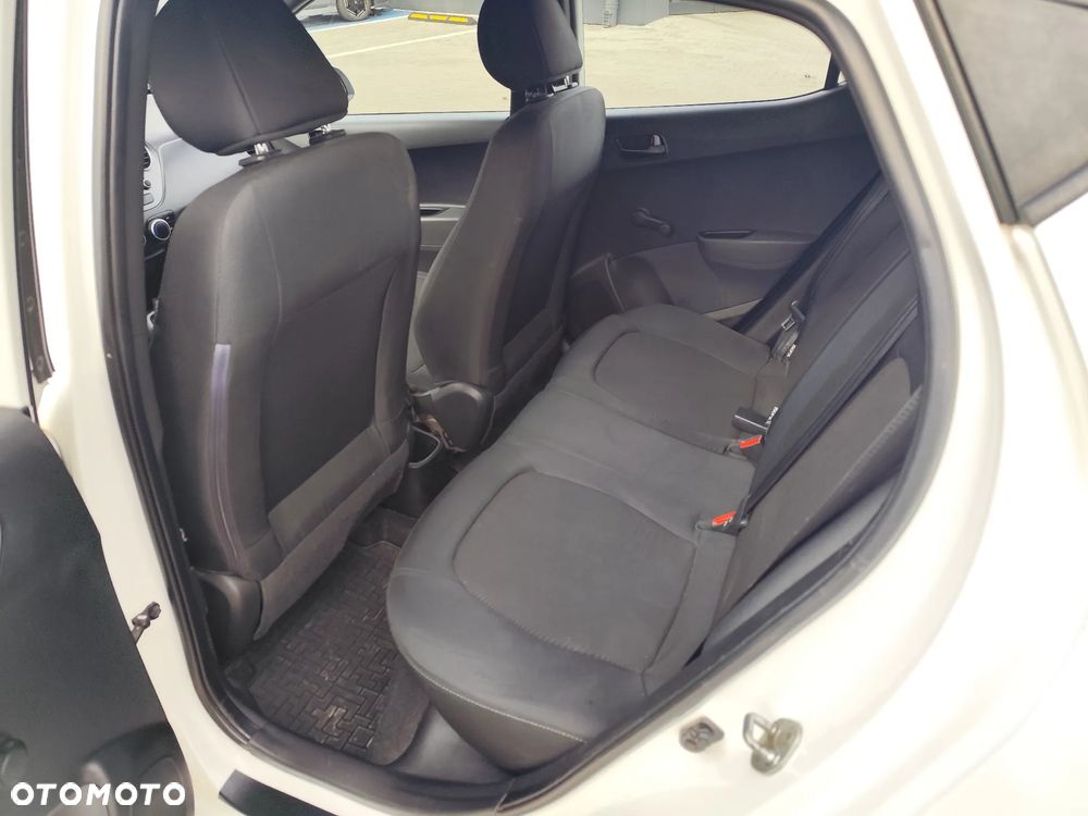 Hyundai i10 1.2 GO - 12