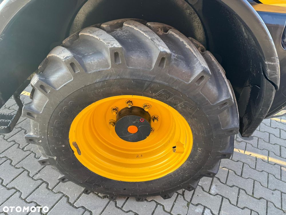 Komatsu WA100M-8E0 ŁADOWARKA KOŁOWA - 26