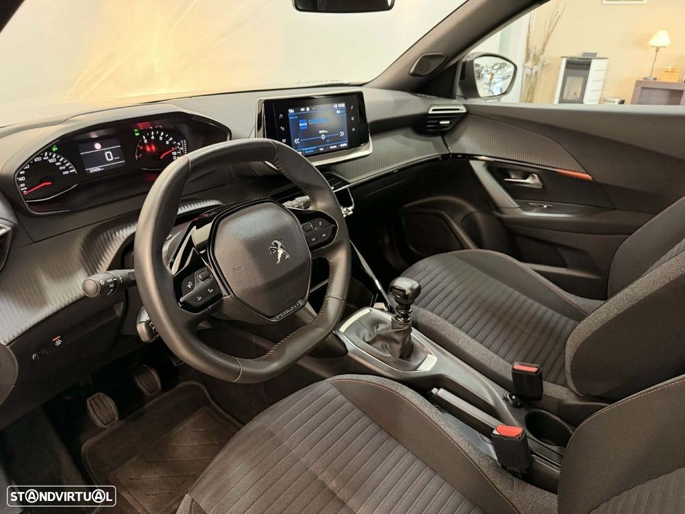 Peugeot 2008 1.2 PureTech Active - 11