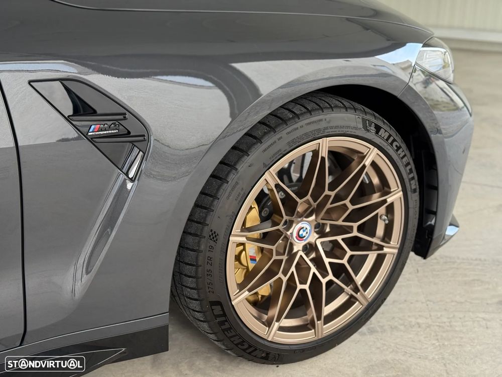 BMW M4 Competition Pack 50 anos M - 14