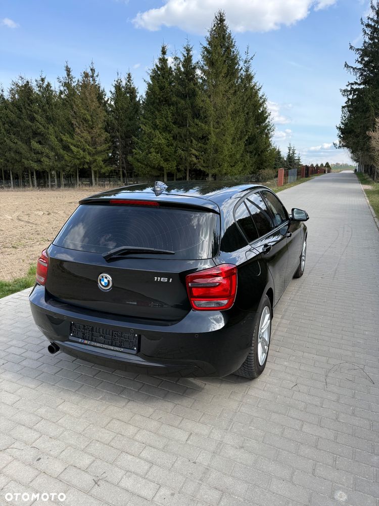 BMW Seria 1 118i Sport Line - 10