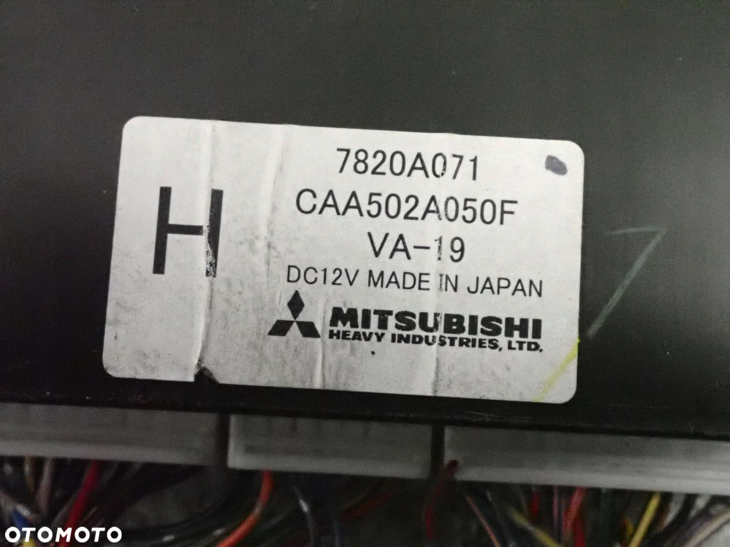 MITSUBISHI GRANDIS PANEL STEROWANIA NAWIEWEM - 5