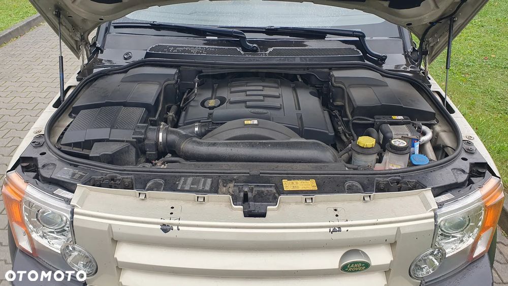 Land Rover Discovery IV 2.7D V6 HSE - 14