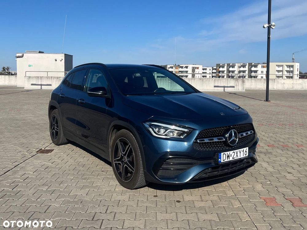 Mercedes-Benz GLA 200 AMG Line - 1