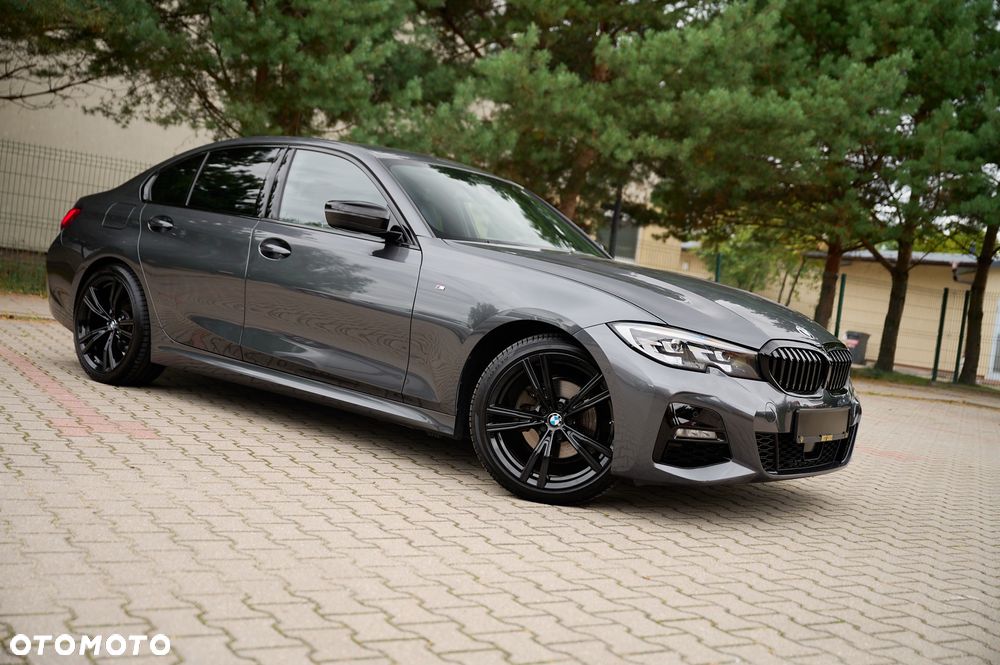 BMW Seria 3 320d xDrive Sport - 3
