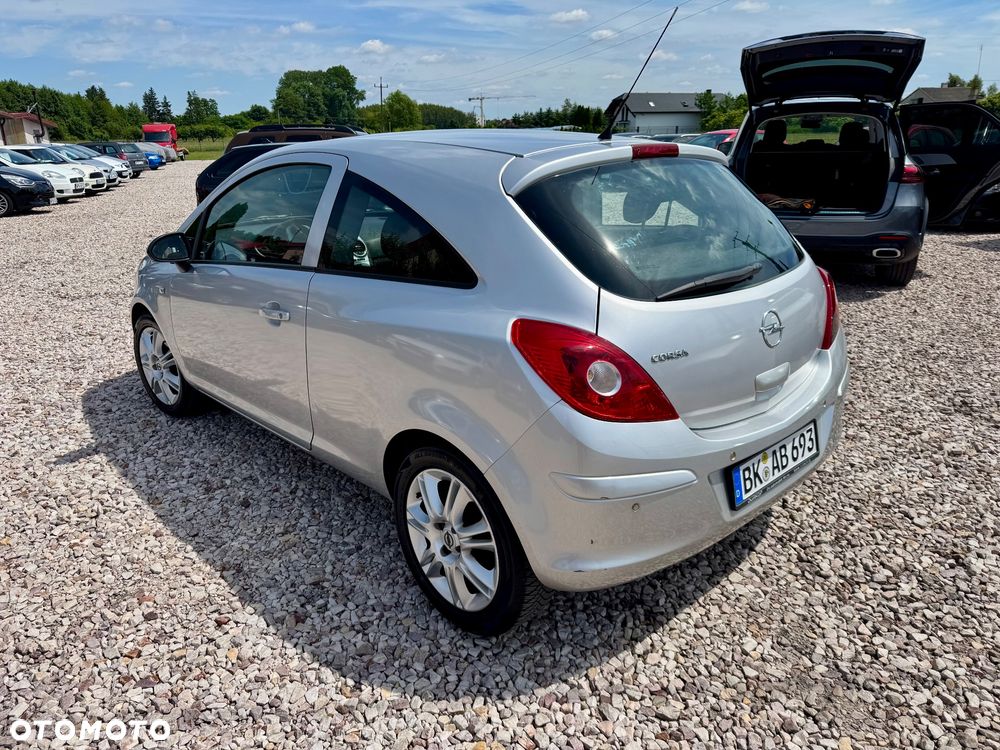 Opel Corsa - 16