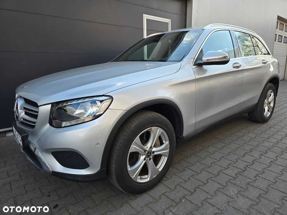 Mercedes-Benz GLC 300 e 4-Matic - 2