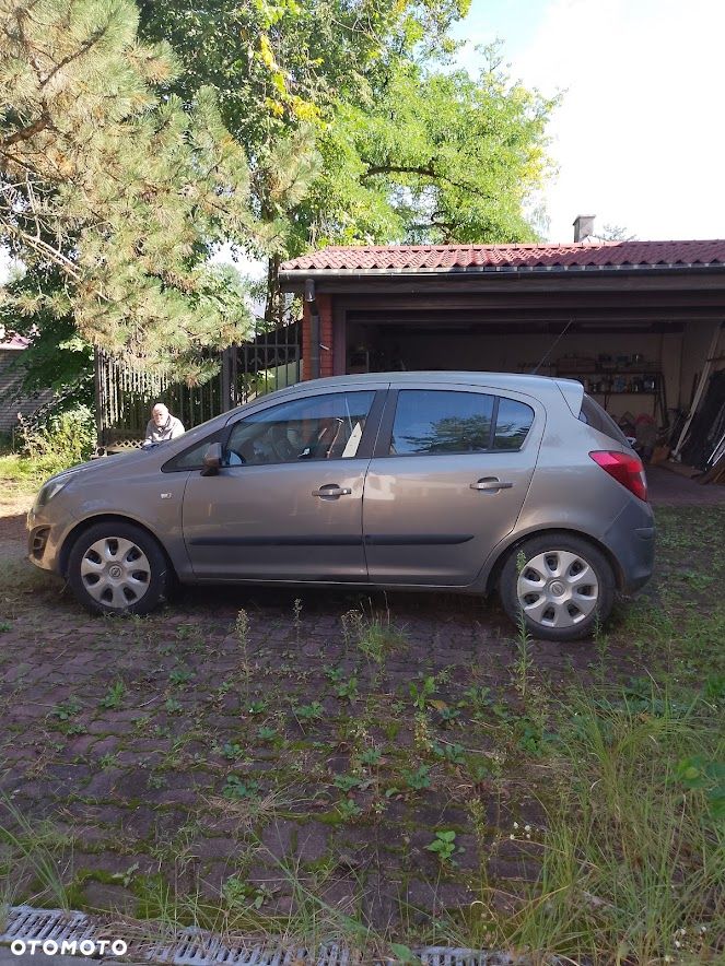 Opel Corsa - 3