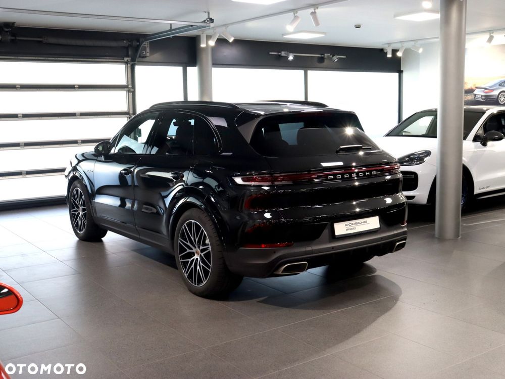 Porsche Cayenne E-Hybrid PHEV - 3