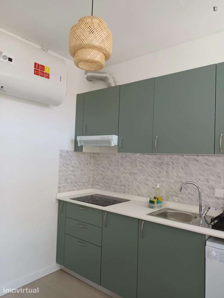 Quarto - localizado em Entrecampos Lisbon - Grande imagem: 4/15