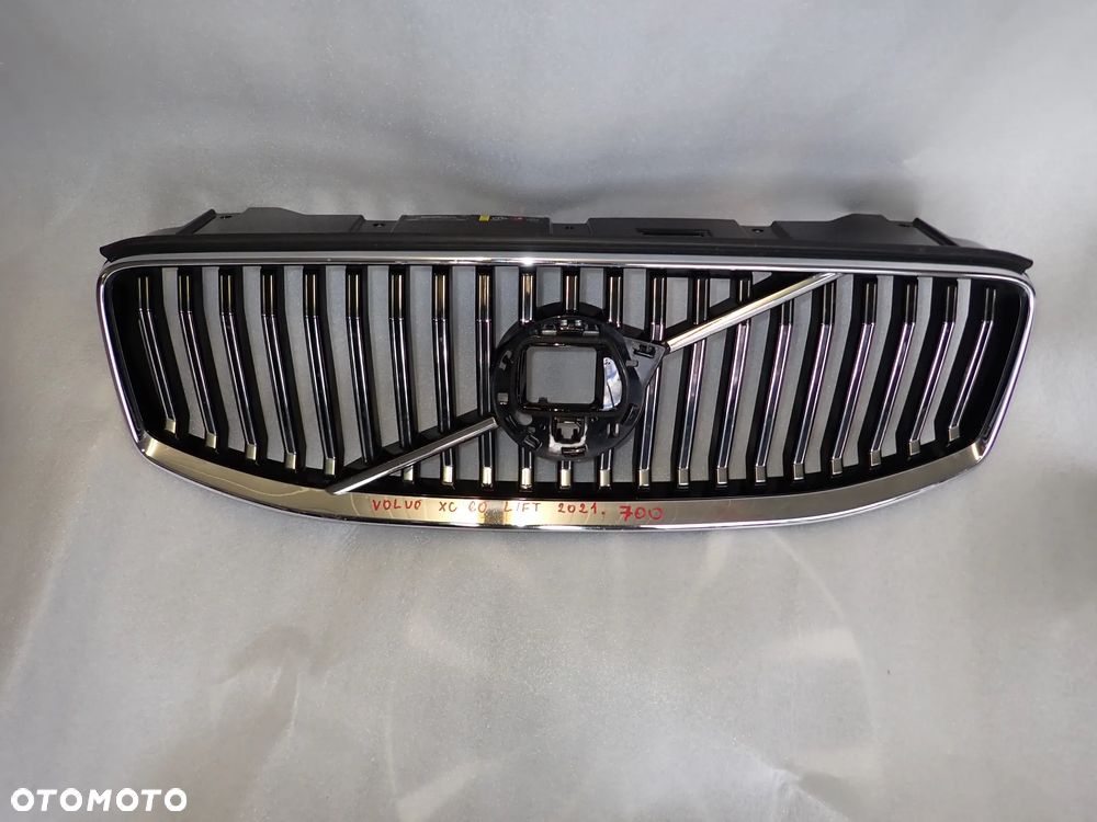 VOLVO XC60 LIFT 2021 GRILL - 1