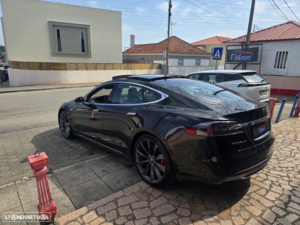 Tesla Model S P90D - 6