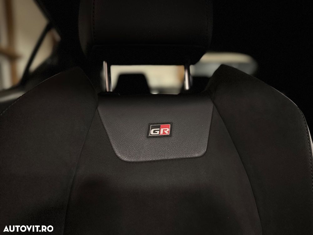 Toyota C-HR 1.8 HSD 122 CP 4x2 CVT C-lassy bi-tone - 18