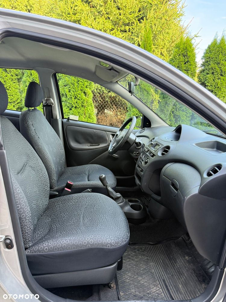 Toyota Yaris 1.0 Blue - 7