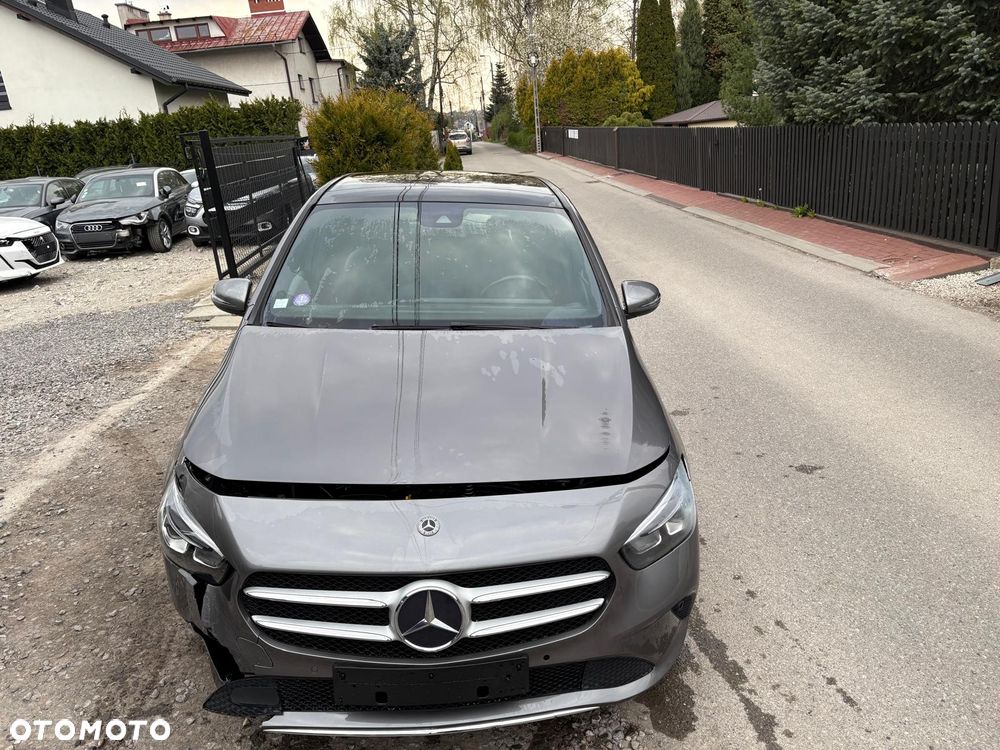 Mercedes-Benz Klasa B 180 7G-DCT Progressive - 17