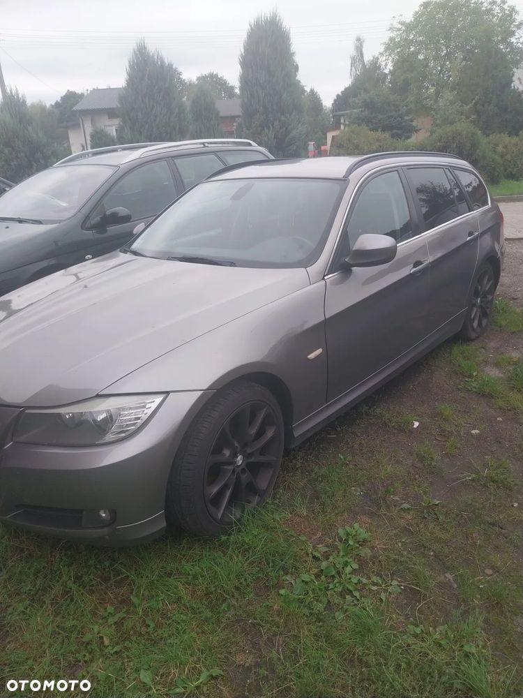 BMW Seria 3 318d - 1