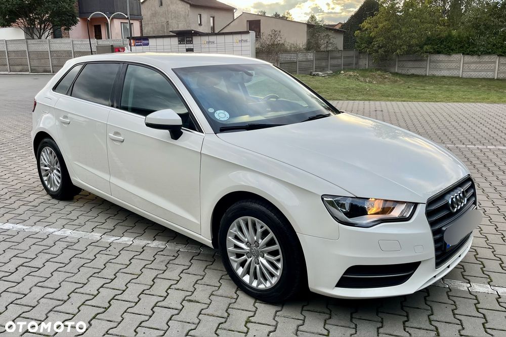 Audi A3 Sportback - 3
