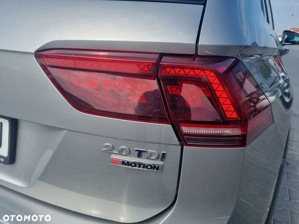Volkswagen Tiguan 2.0 TDI SCR 4MotION DSG R-Line - 8