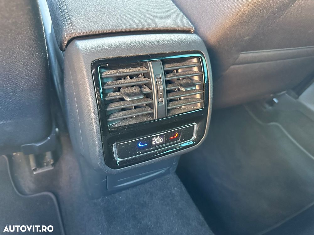 Volkswagen Passat 2.0 TDI DSG Highline - 23