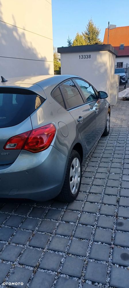 Opel Astra 1.7 CDTI DPF Style - 4