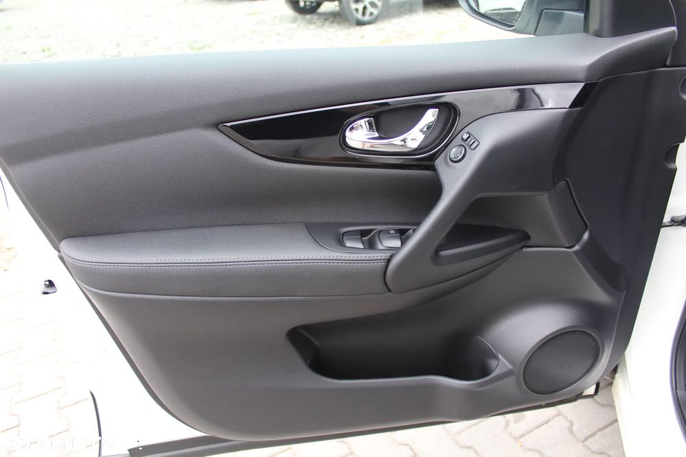 Nissan Qashqai 1.2 DIG-T Tekna - 12