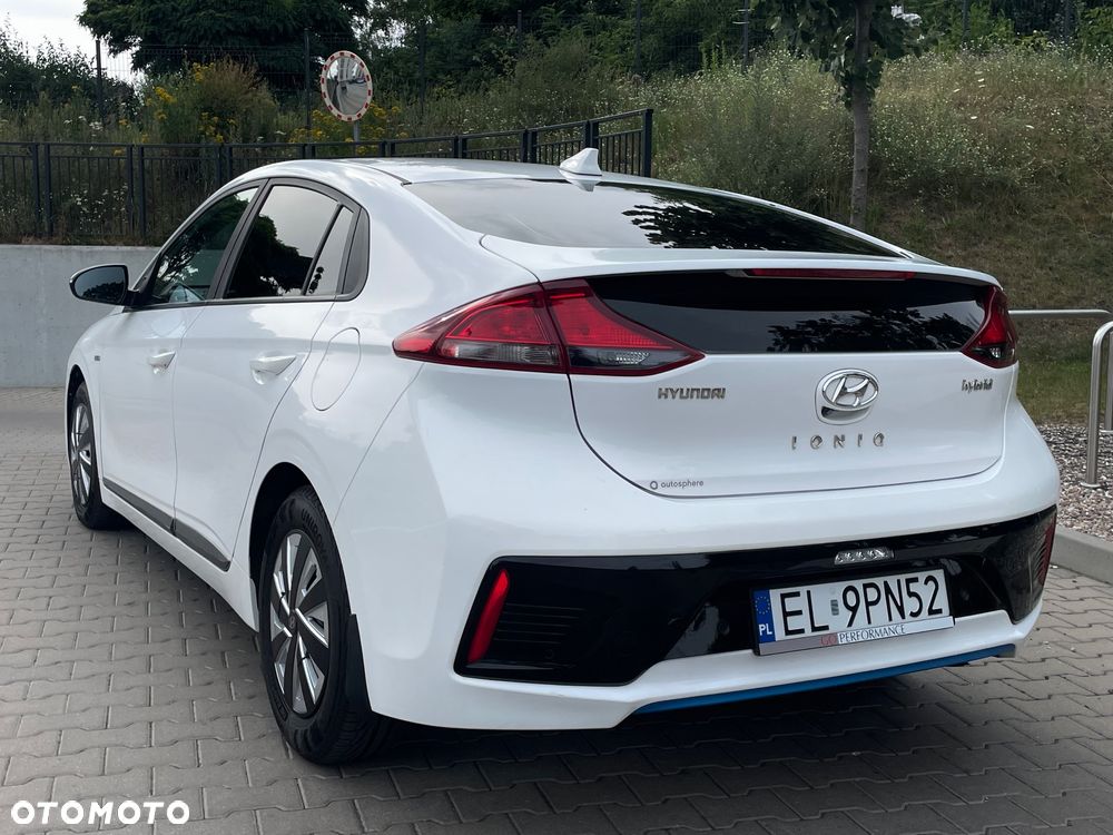 Hyundai IONIQ Hybrid Business - 10