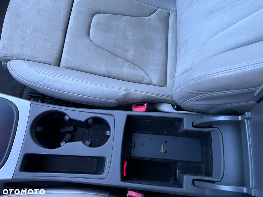 Audi A4 Avant 2.0 TDI DPF multitronic S line Sportpaket (plus) - 23
