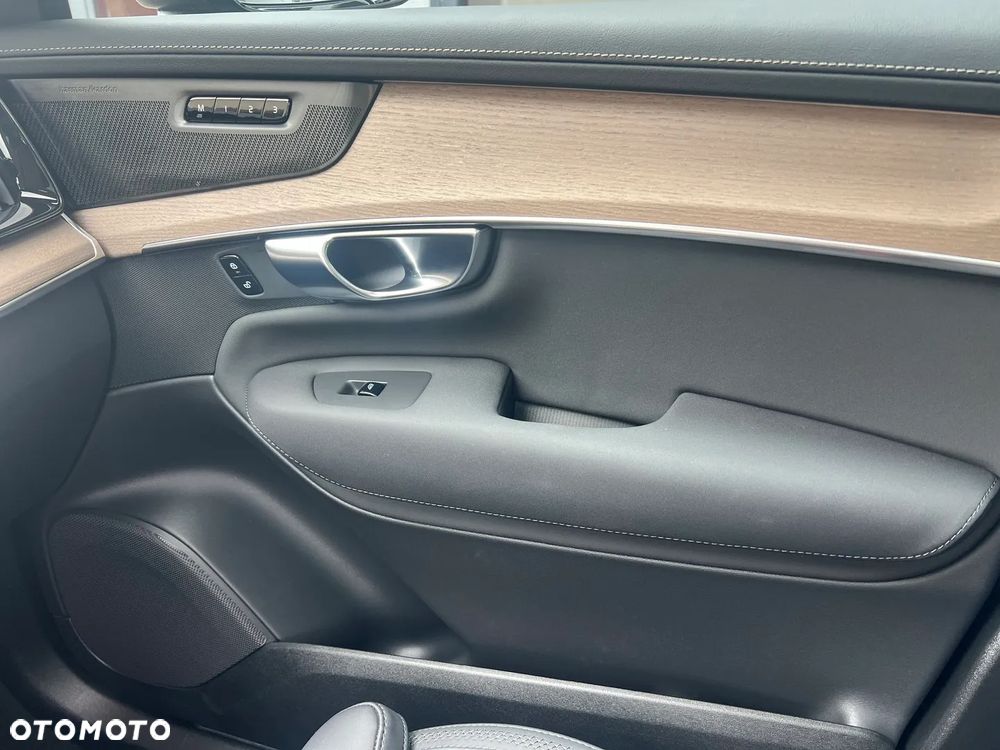 Volvo XC 90 T8 AWD Recharge Plus Dark - 34