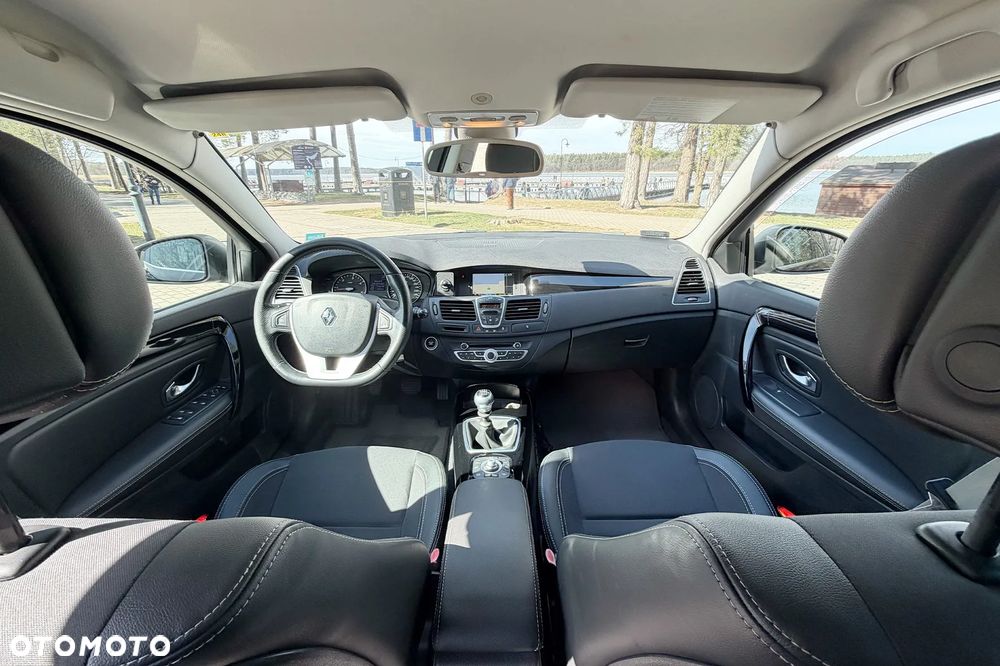 Renault Laguna 2.0 dCi Bose Edition - 17