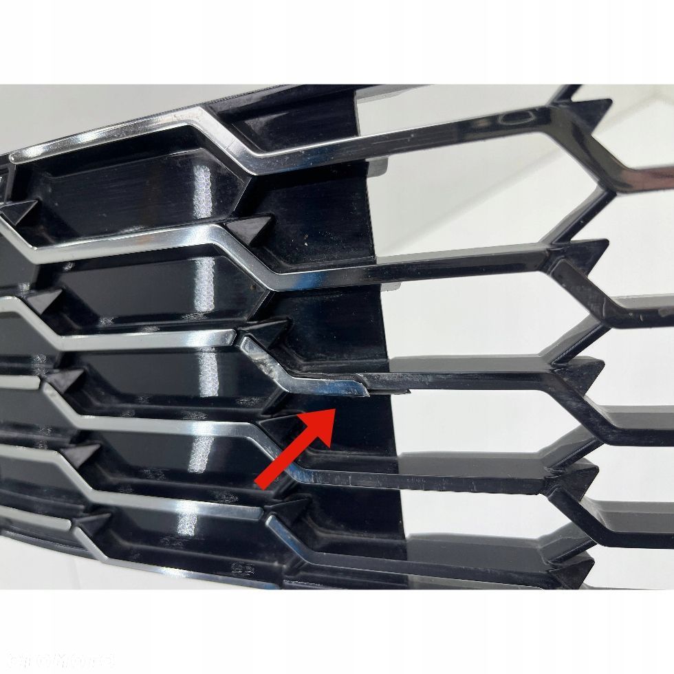TOYOTA YARIS CROSS KRATKA ZDERZAKA PRZÓD ŚRODKOWA 53112-0DE90 - 5